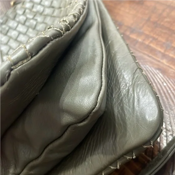 WANDERERS The Murano Crossbody - Picture 11 of 11